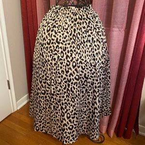 SADIE & LOVE Leopard Print Pleaded Skirt